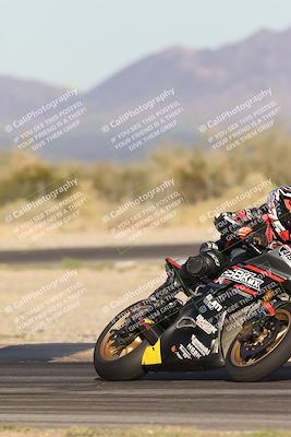 media/Nov-02-2025-CVMA (Sun) [[337aff29ab]]/Race 17-Amateur Supersport Middleweight/